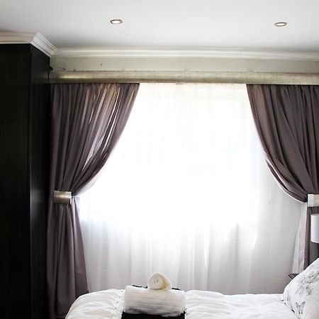 La Coscello Guest House Edenvale Rum bild