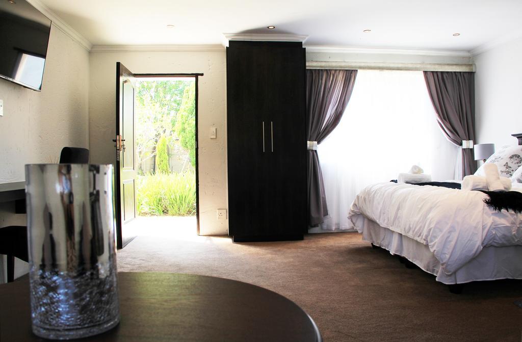 La Coscello Guest House Edenvale Rum bild
